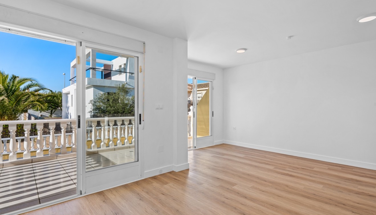 Vente - Semi-detached - Benimar