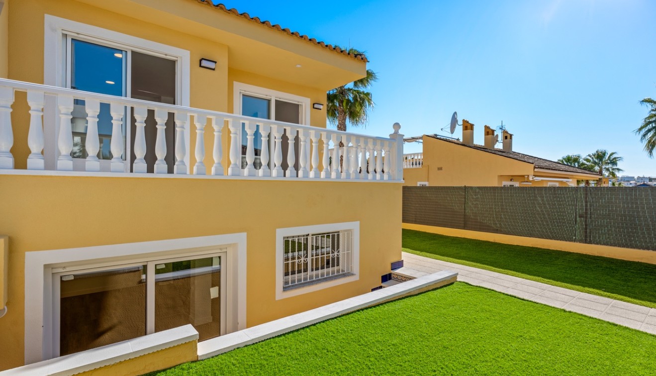 Vente - Semi-detached - Benimar