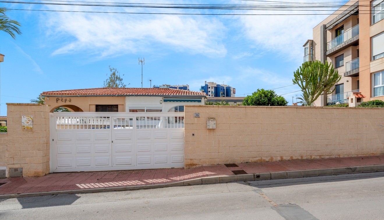 Vente - Semi-detached - Orihuela costa - Punta Prima