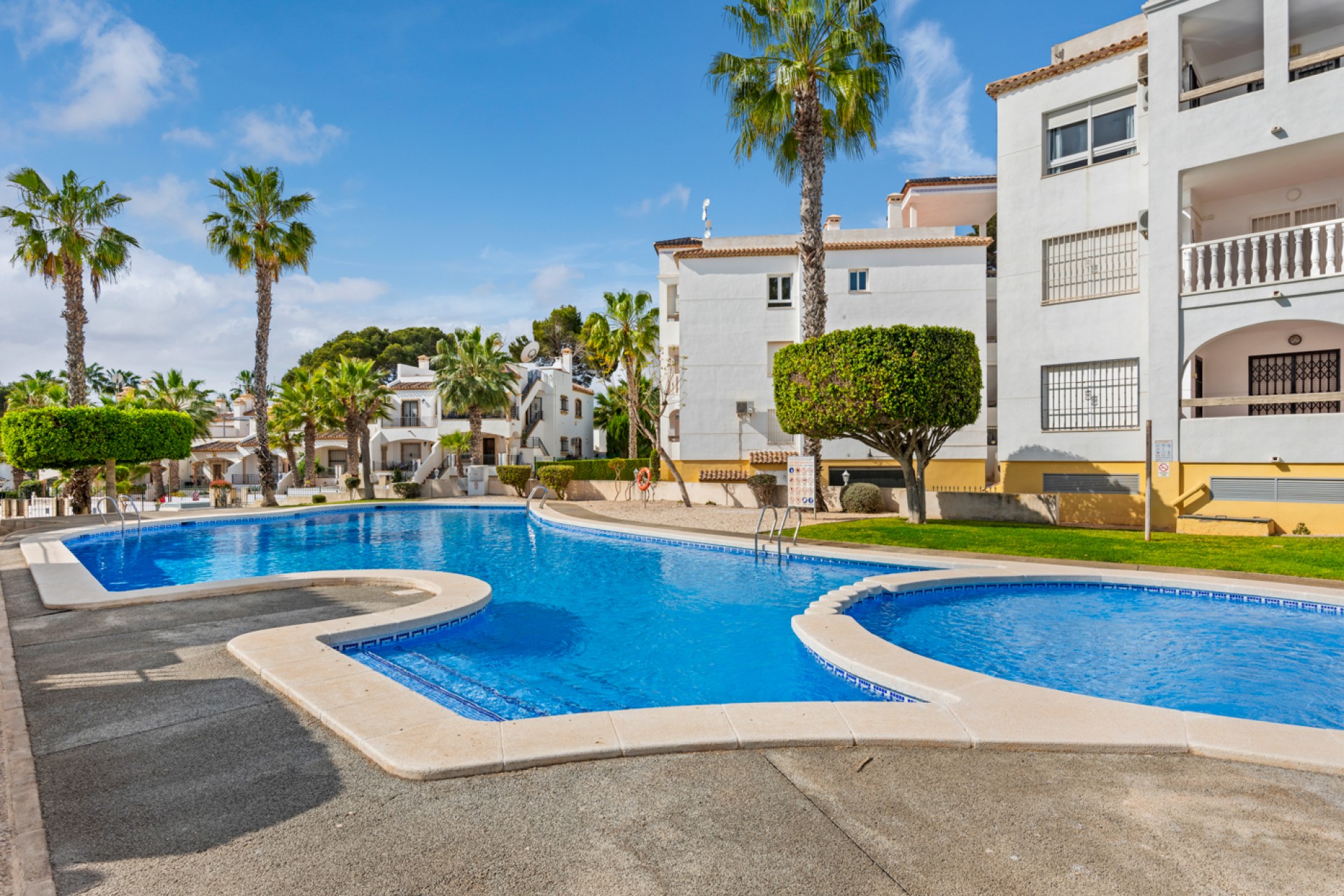 Vente - Villa - Orihuela costa - Villamartín