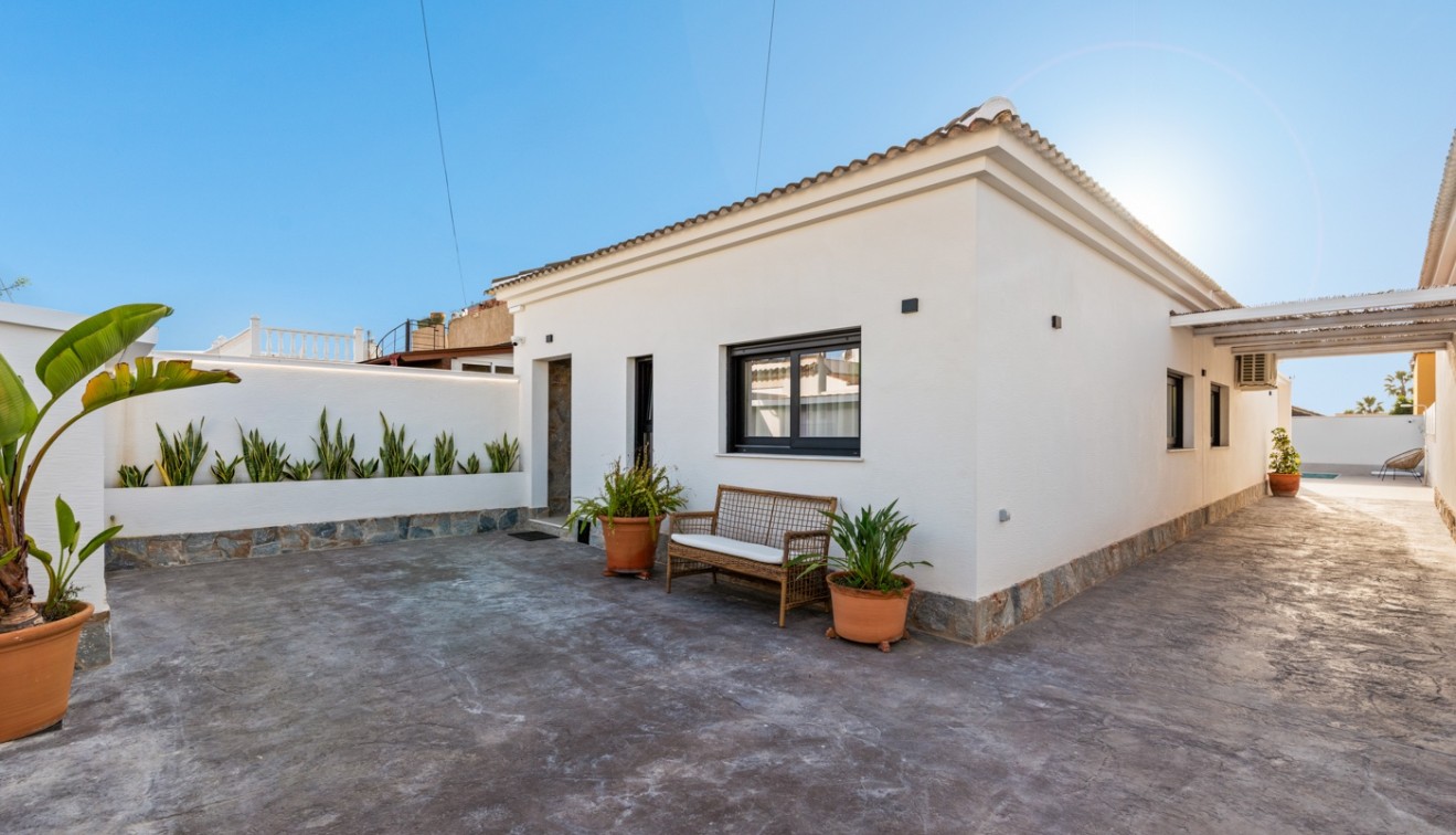 Vente - Villa - Torrevieja - El chaparral