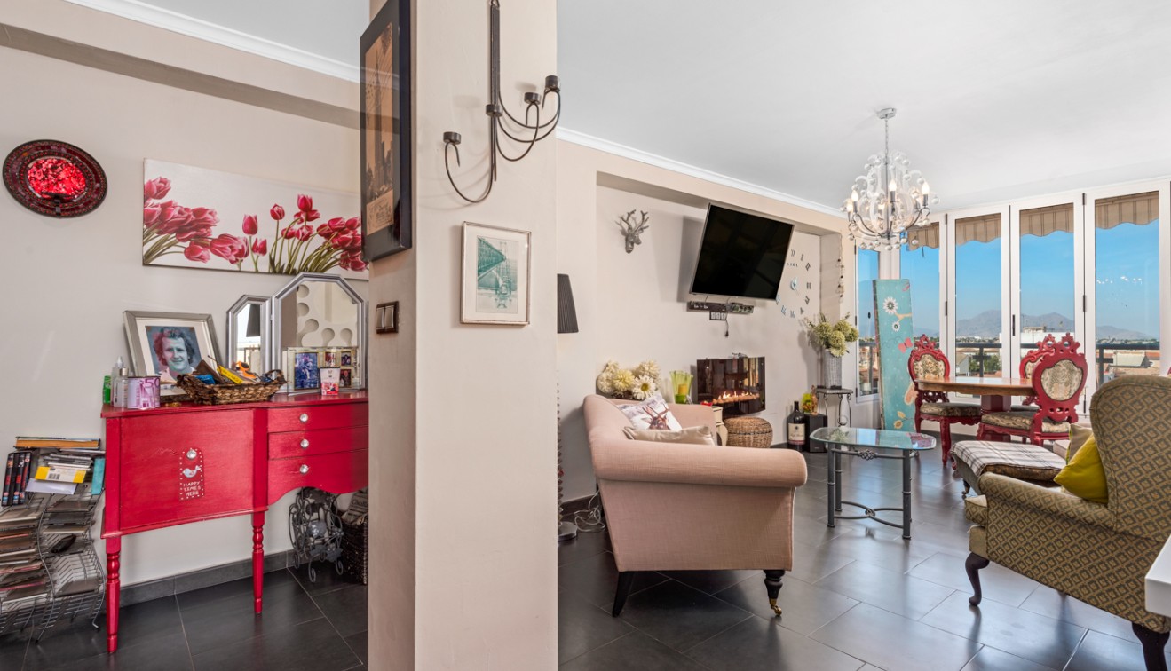 Verkoop - Appartement - Daya Nueva