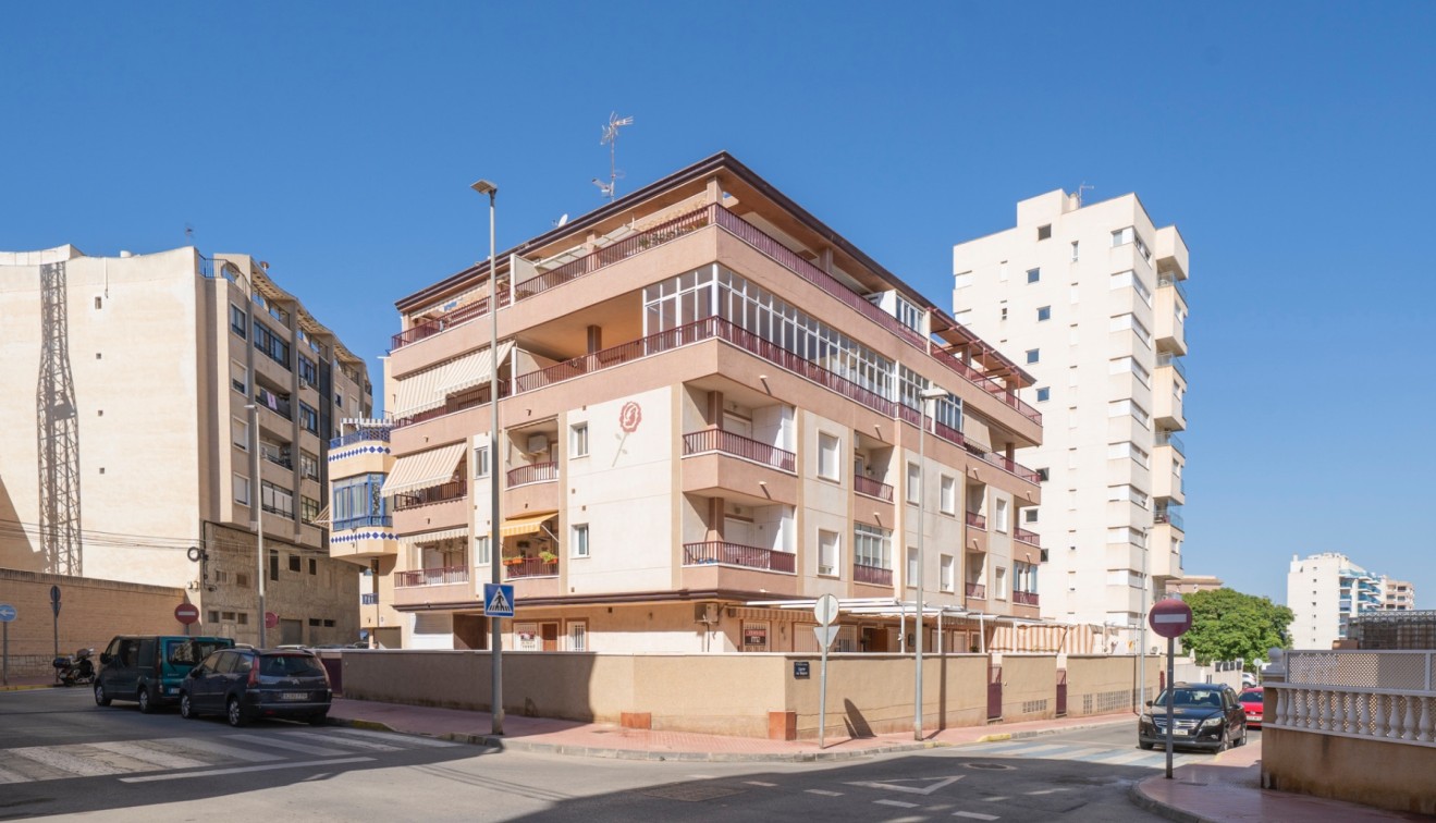 Verkoop - Appartement - Guardamar del Segura - Pueblo