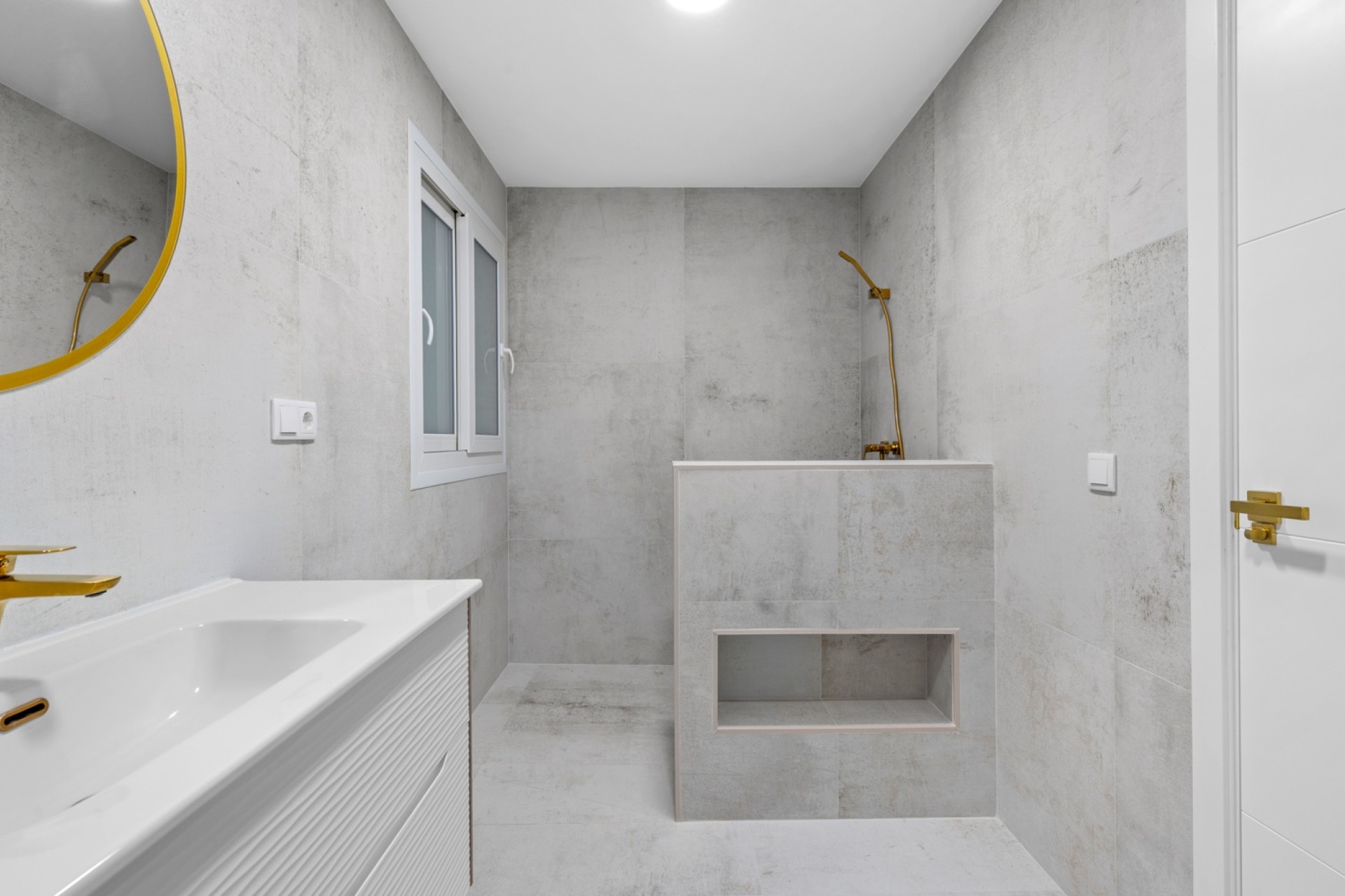 Verkoop - Appartement - Torrevieja - Playa del Acequión