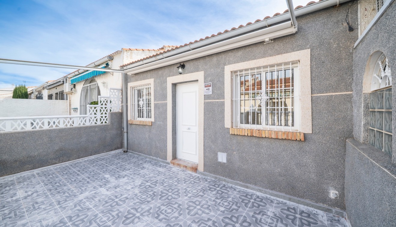 Verkoop - Bungalow - Torrevieja - El chaparral