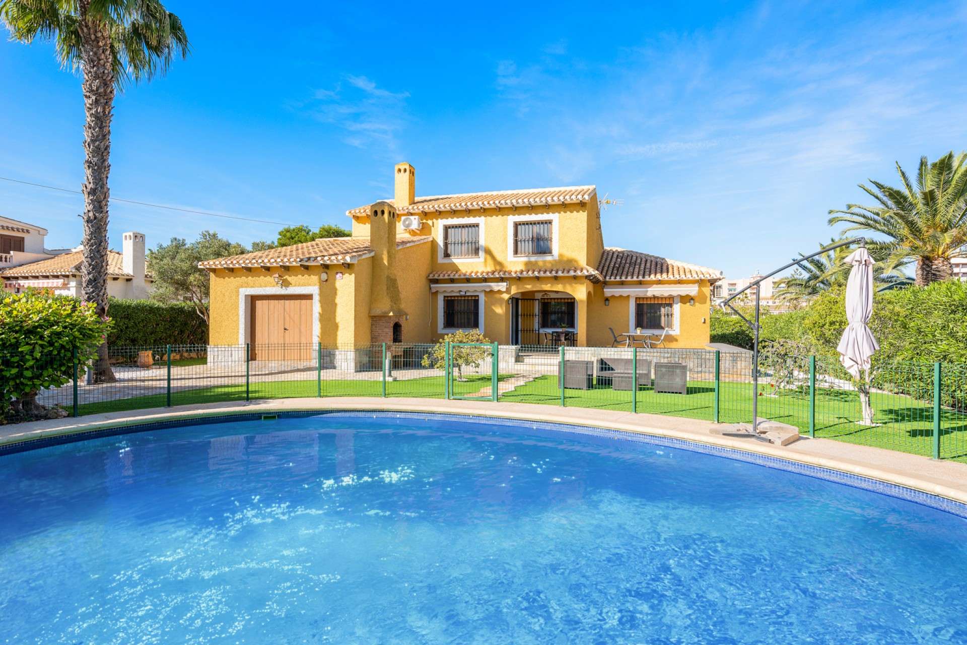 Verkoop - Chalet - Cabo Roig