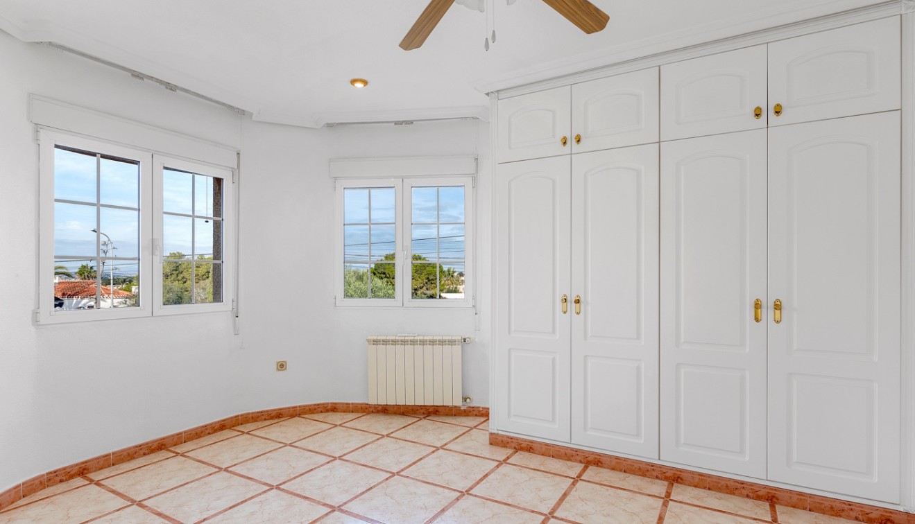 Verkoop - Chalet - Torrevieja