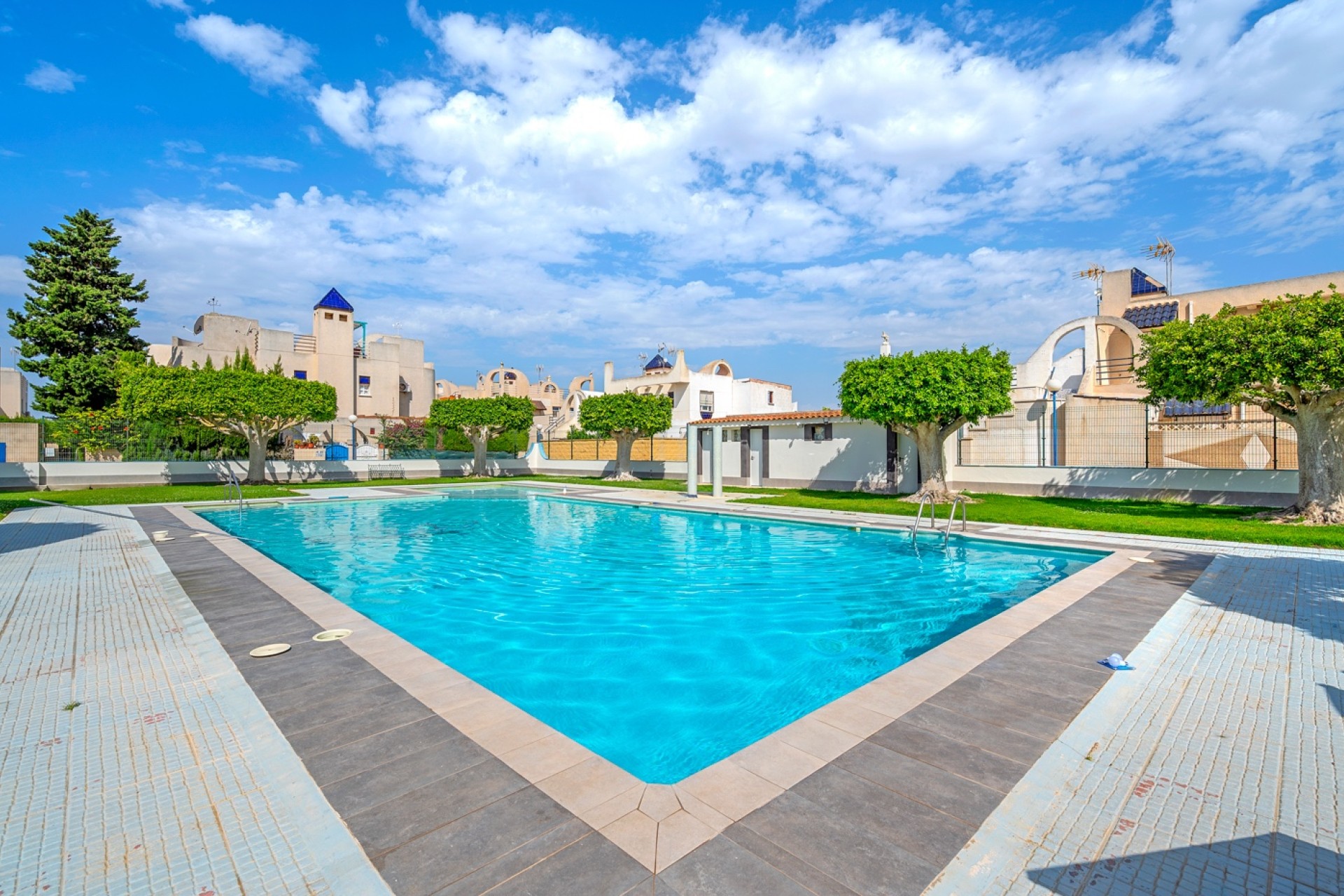 Verkoop - Townhouse - ﻿Torrevieja (Alicante) - Spain