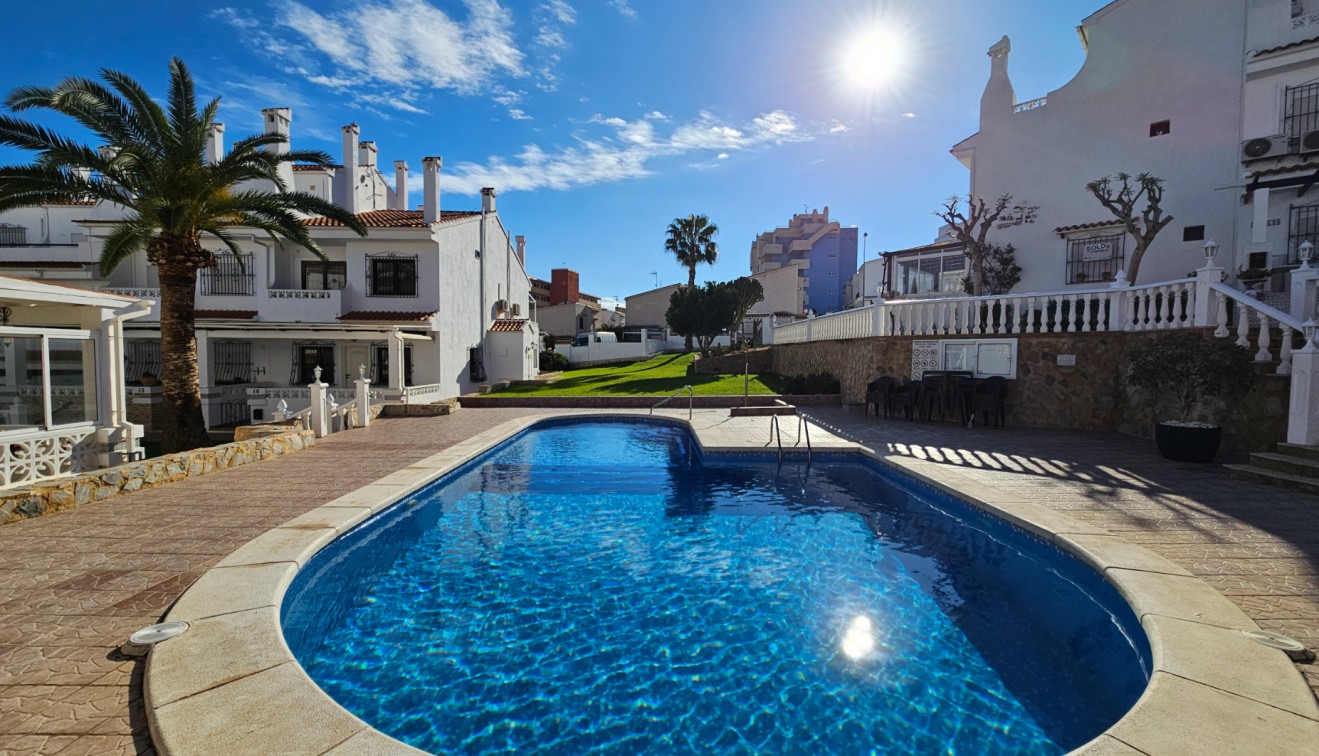 Verkoop - Townhouse - Torrevieja - La Mata