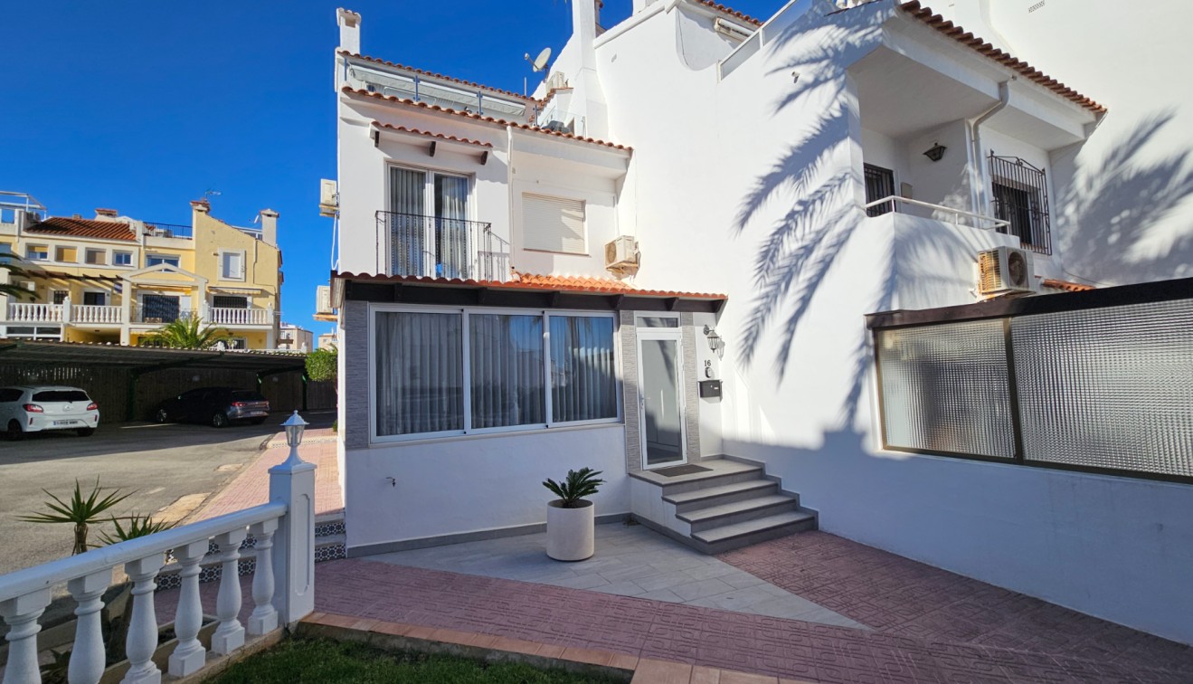 Verkoop - Townhouse - Torrevieja - La Mata
