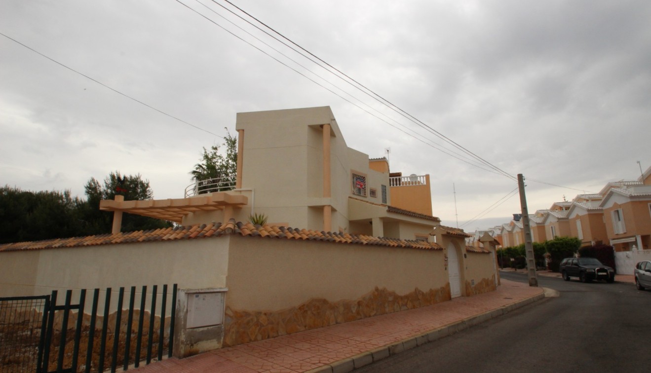 Verkoop - Villa - Guardamar del Segura