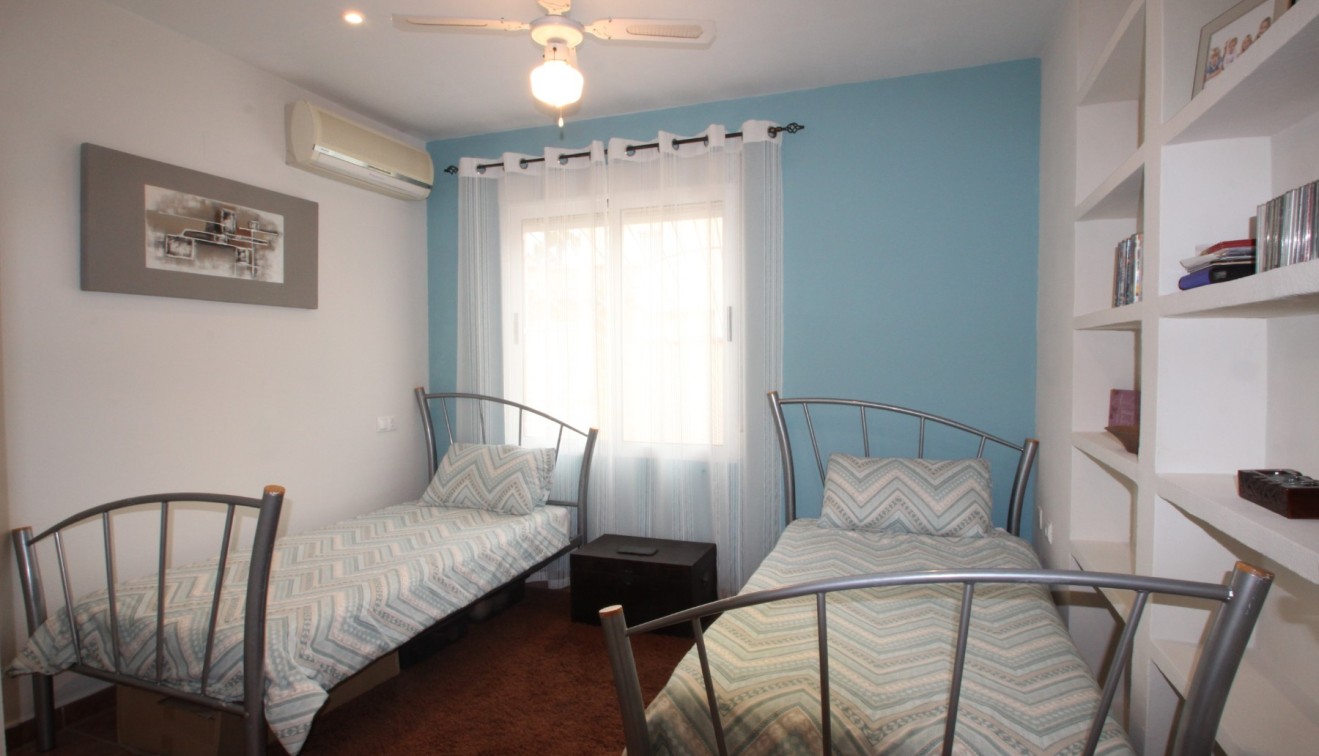 Verkoop - Villa - Guardamar del Segura