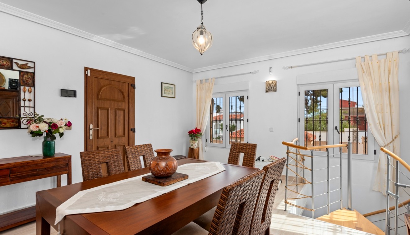 Verkoop - Villa - Los Balcones