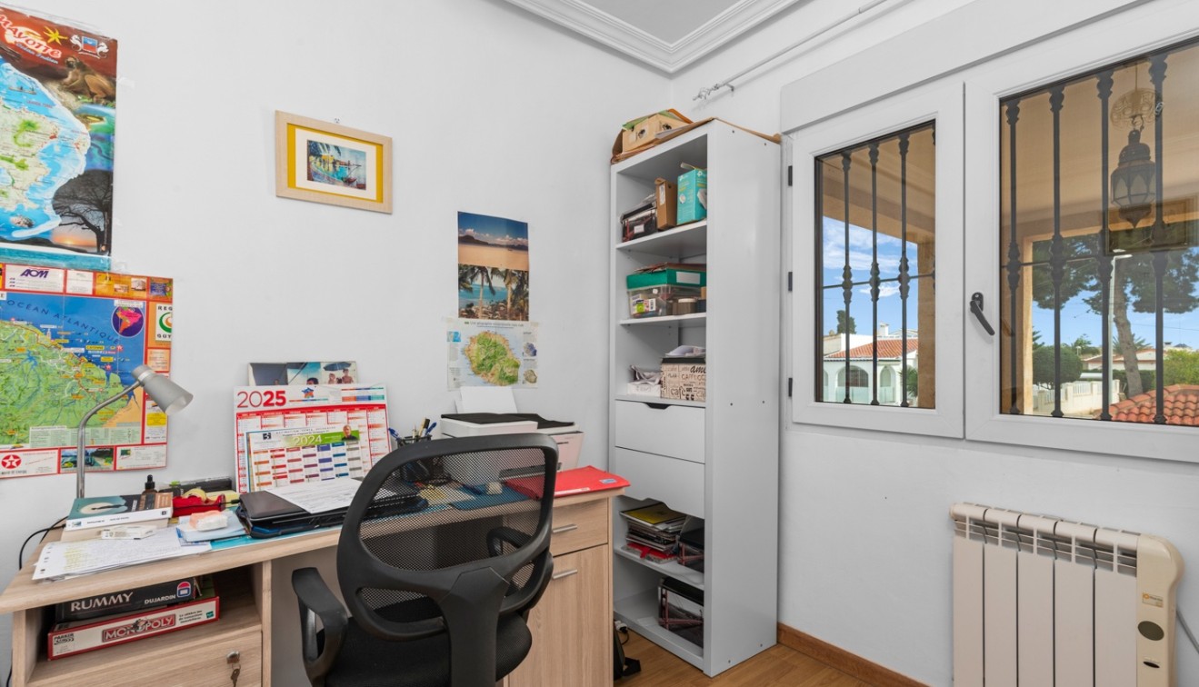 Verkoop - Villa - Los Balcones