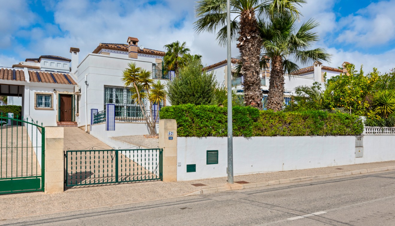 Verkoop - Villa - Orihuela costa - Villamartín