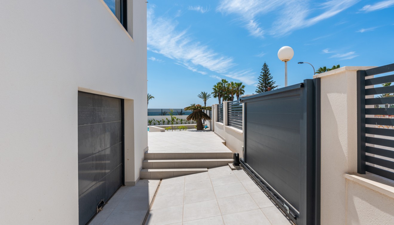 Verkoop - Villa - Torrevieja - La veleta