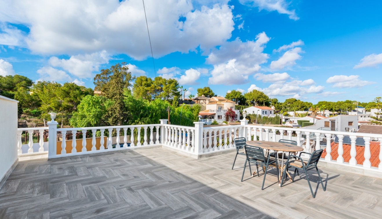 Verkoop - Villa - Torrevieja - Los Balcones