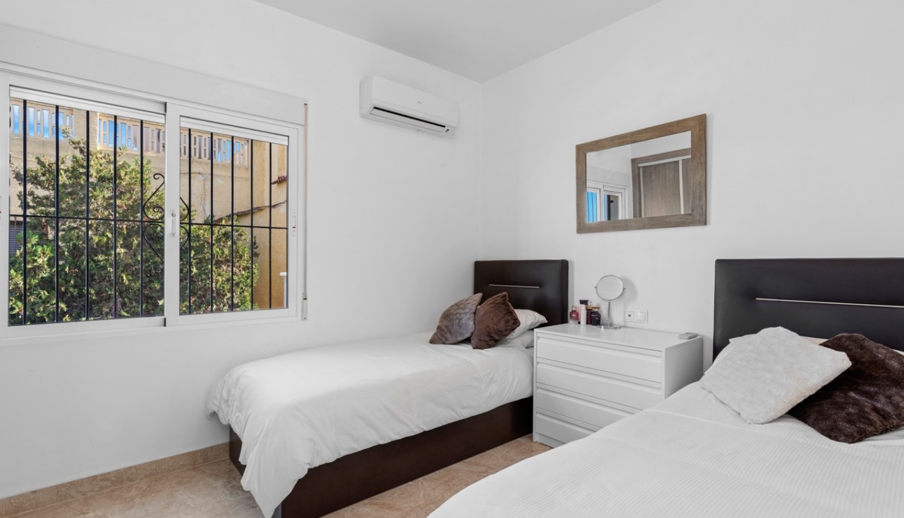 Verkoop - Villa - Torrevieja - Los Balcones