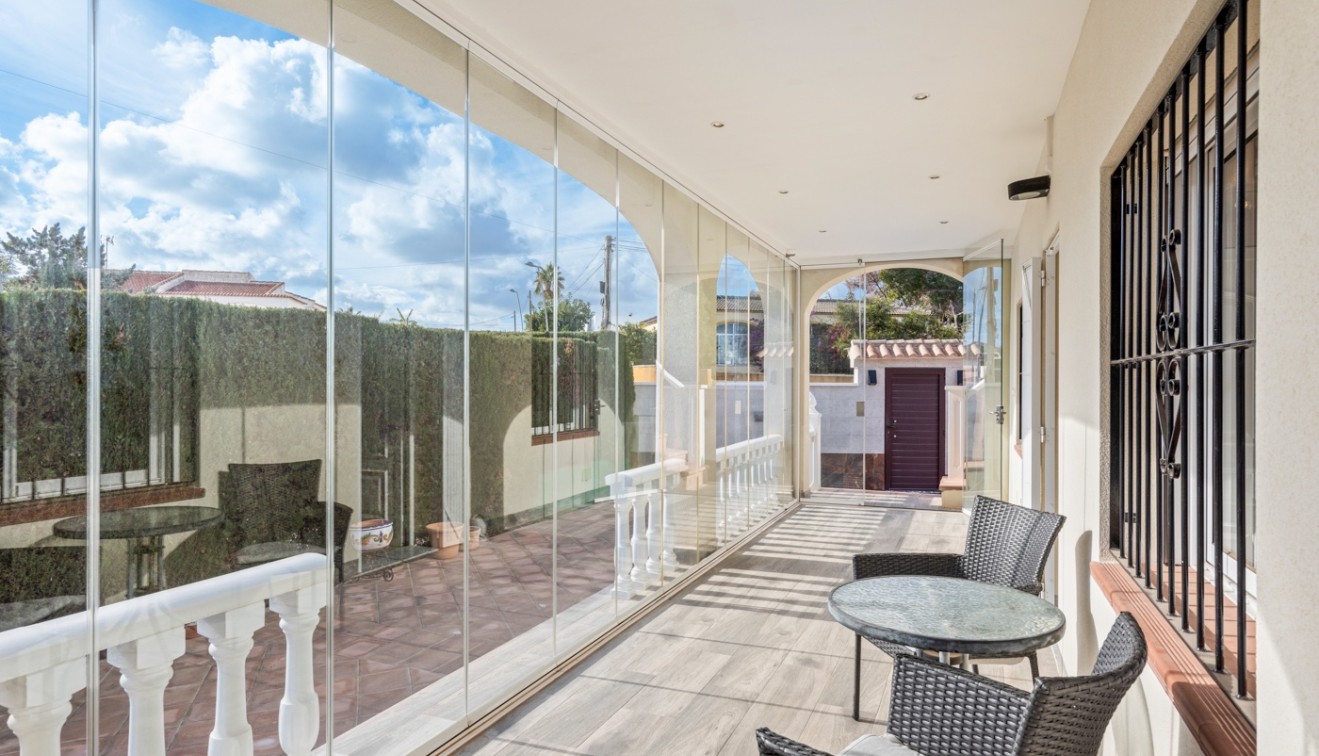 Verkoop - Villa - Torrevieja - Los Balcones