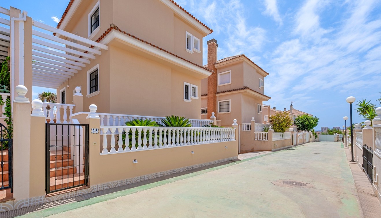 Verkoop - Villa - Torrevieja