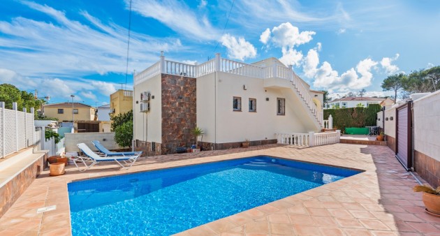 Villa - Bruktbolig - Torrevieja - Los Balcones