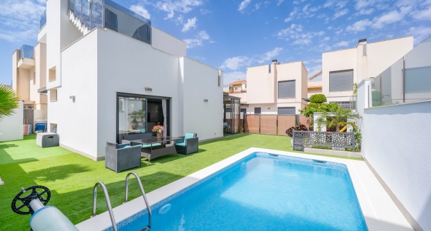 Villa - Bruktbolig - Torrevieja - Torrevieja