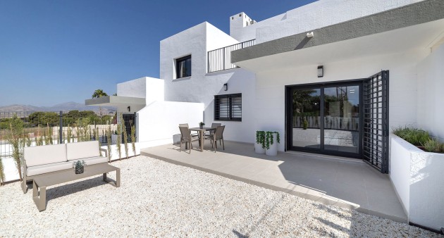 Villa - New Build - Busot, zona Bonalba Golf (Alicante) - Spain