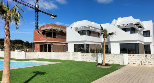 Villa - New Build - Pilar de La Horadada - Lo Romero Golf