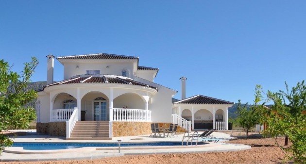 Villa - New Build - Pinoso - Campo