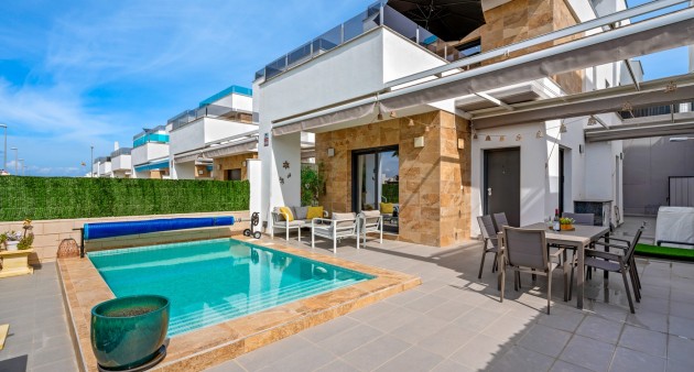 Villa - Sale - Benijófar - K-003539