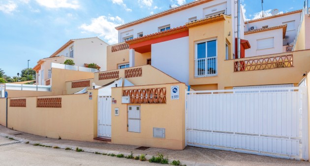 Villa - Vente - Alfas del Pi - J-003381