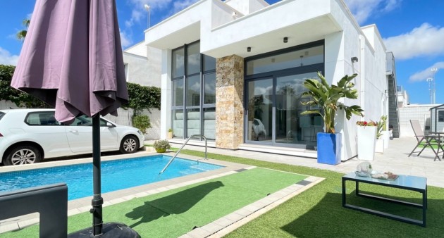 Villa - Vente - Ciudad Quesada - Rojales - A-003482