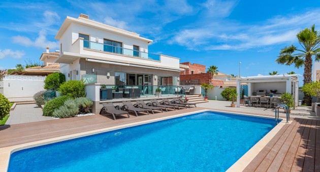 Villa - Verkoop - Ciudad Quesada - Rojales - K-003363