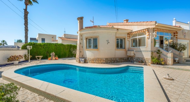 Villa - Verkoop - Ciudad Quesada - Rojales - K-003554
