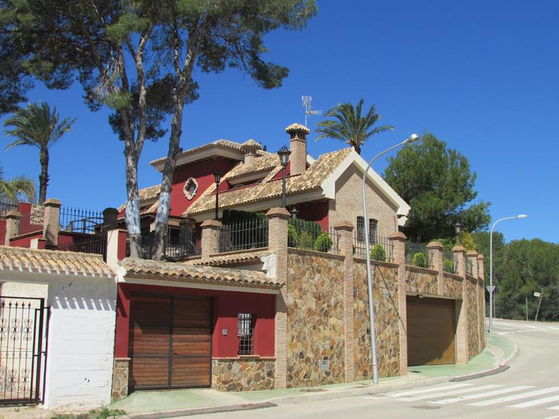 6 bedroom house / villa for sale in Campoamor, Costa Blanca