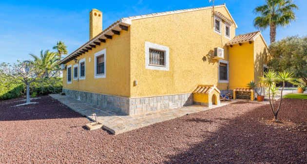 Sale - Chalet - Cabo Roig