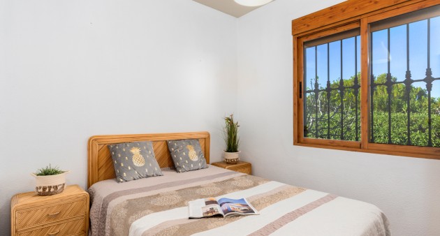 Sale - Chalet - Cabo Roig