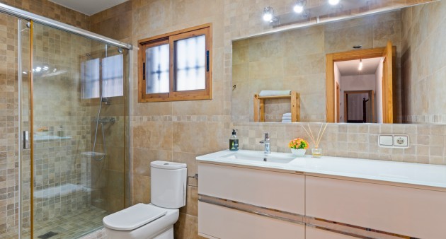 Sale - Chalet - Cabo Roig