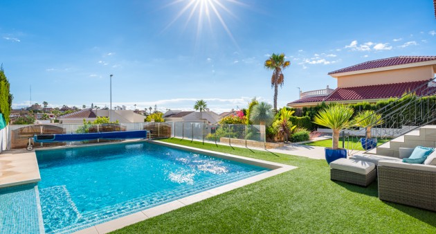 Sale - Villa - Ciudad Quesada - Rojales