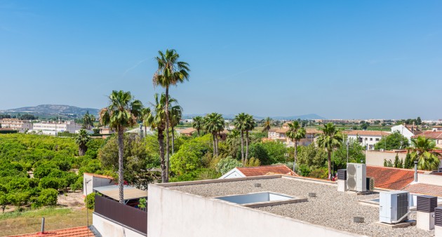 Venta - Piso - Daya Nueva