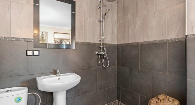 Venta - Piso - Daya Nueva