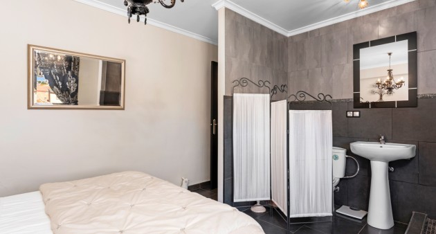 Venta - Piso - Daya Nueva