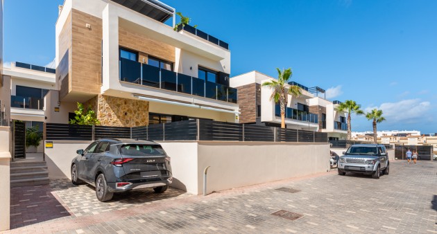 Sale - Villa - Orihuela costa - Lomas de Cabo Roig