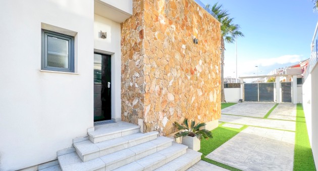 Sale - Villa - Torrevieja