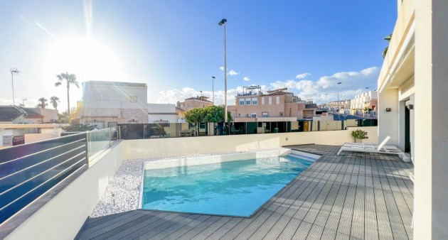 Sale - Villa - Torrevieja