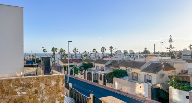 Sale - Villa - Torrevieja