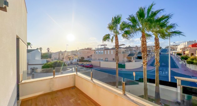 Sale - Villa - Torrevieja