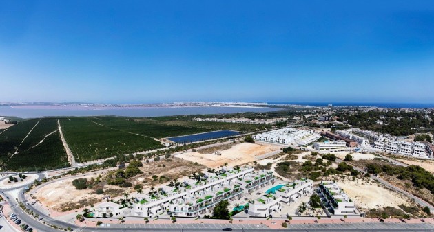 Nueva construcción  - Chalet - Torrevieja - Lago Jardín II