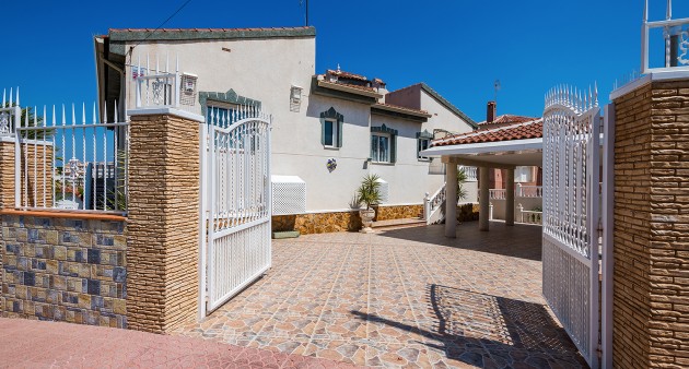 Sale - Villa - Ciudad Quesada - Rojales