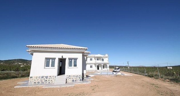 Nueva construcción  - Chalet - Pinoso - Camino Del Prado